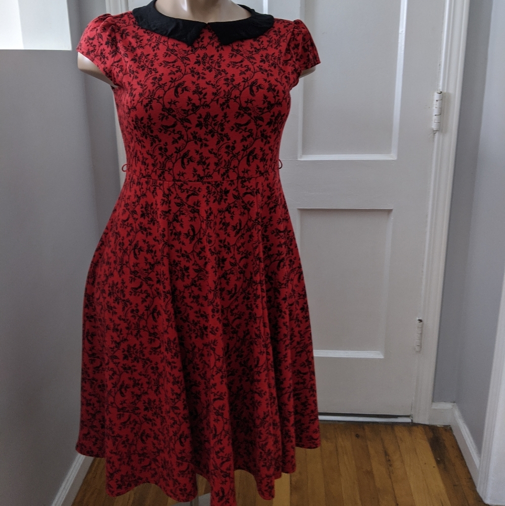 Peter pan collar swing dress
